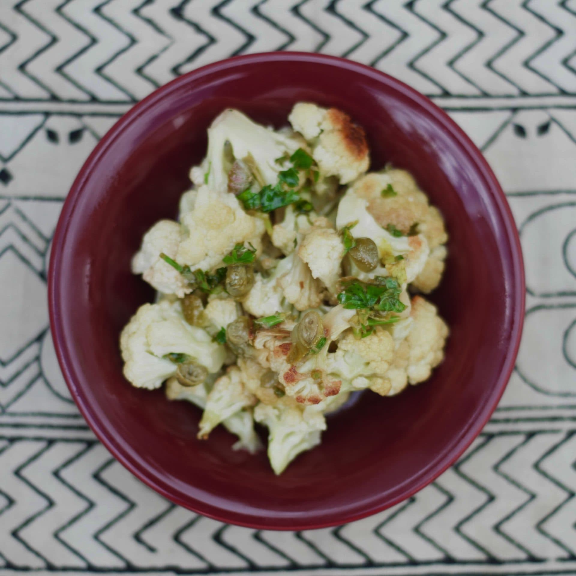 COLIFLOR ROSTIZADO Y SALSA DE ALCAPARRAS