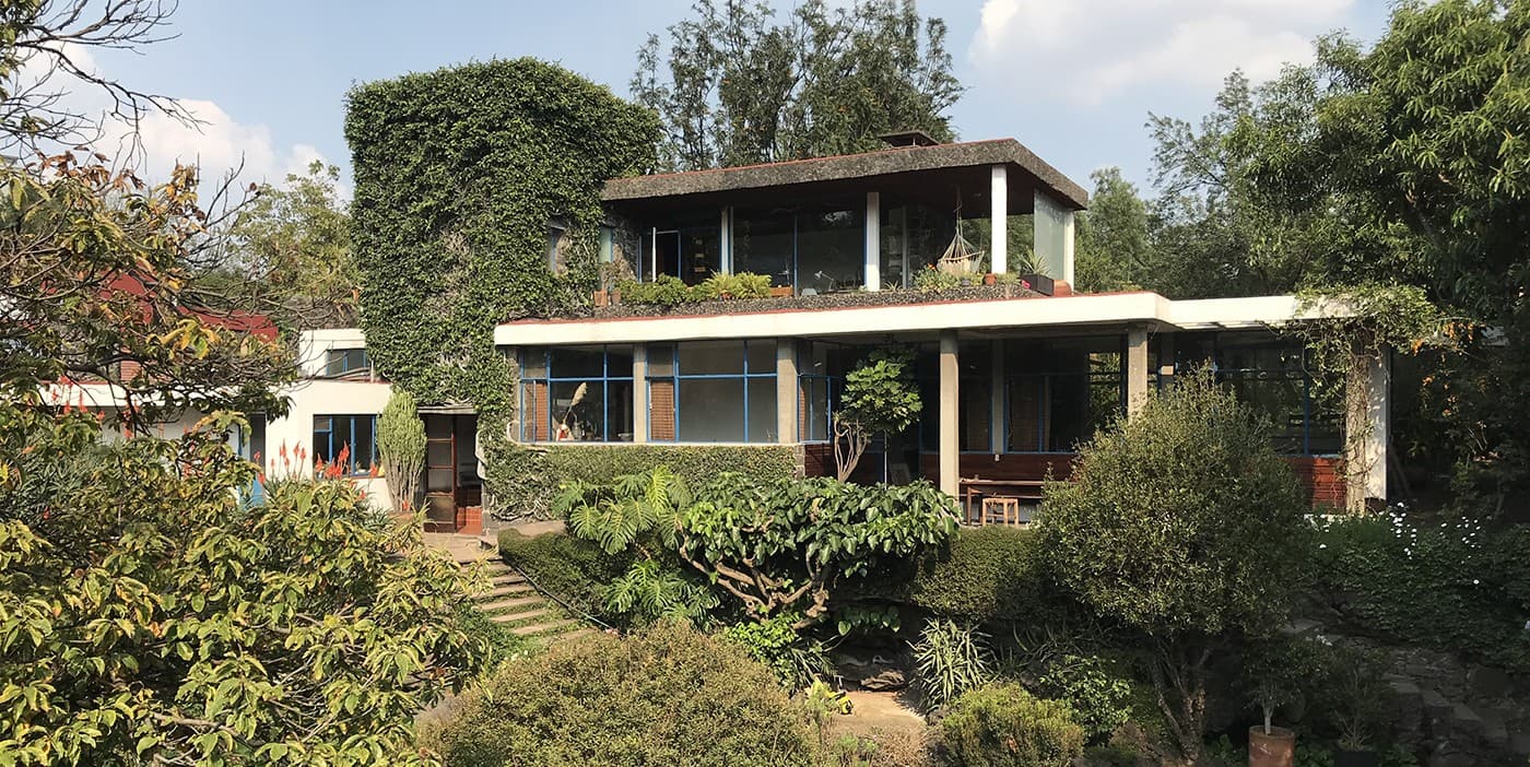 La naturaleza adopta a la arquitectura | Max Cetto (1903-1980)