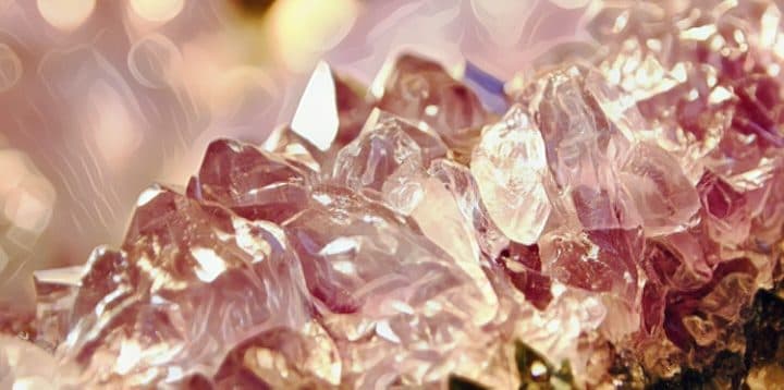 SIETE CRISTALES QUE GENERAN ENCANTAMIENTO