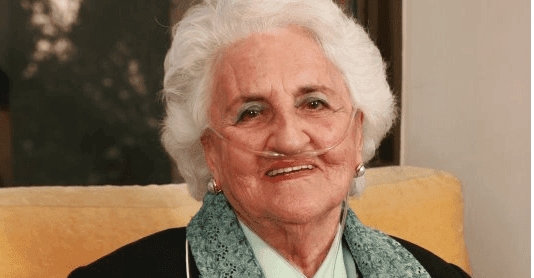 Elvira Dávila Ortiz (1917-2008)