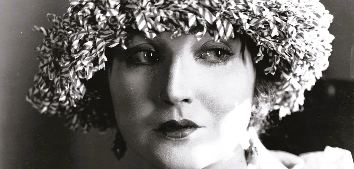 Una estrella muda | Agnes Ayres (1892-1940)
